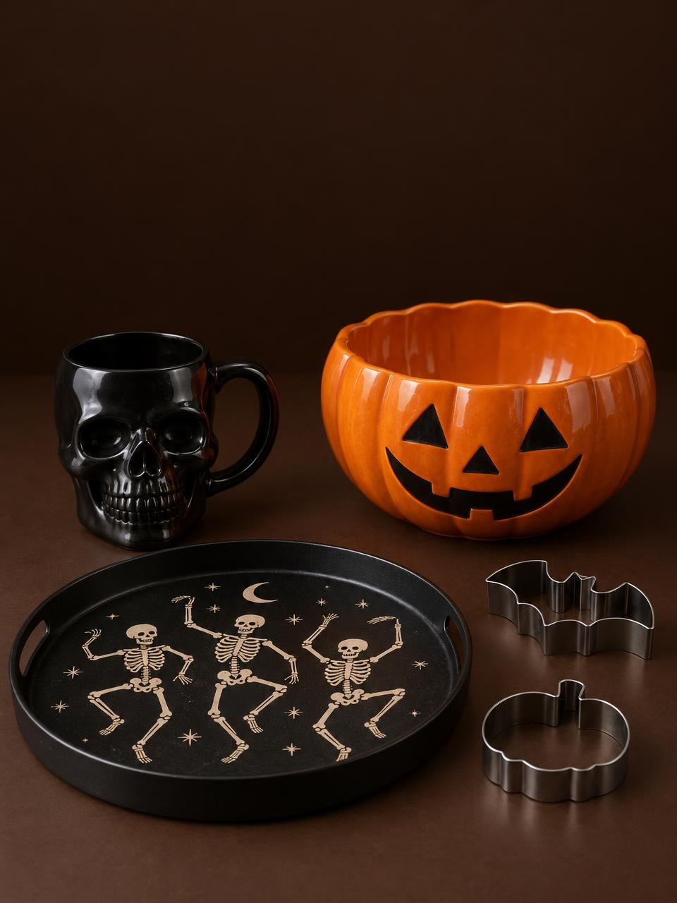 Halloween kitchen & dining*