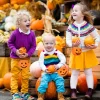 8-Pack Plastic Pumpkin Candy Buckets - Halloween Trick or Treat Pails for Kids, Orange Party Decorations, Durable Candy