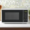 Mainstays Countertop Microwave Oven 0.7 Cu Ft 700 Watts White - MSF0W100072352