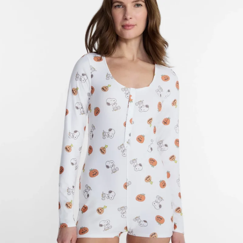Peanuts Snoopy Women's and Women's Plus Pumpkin One Piece Sleep Romper